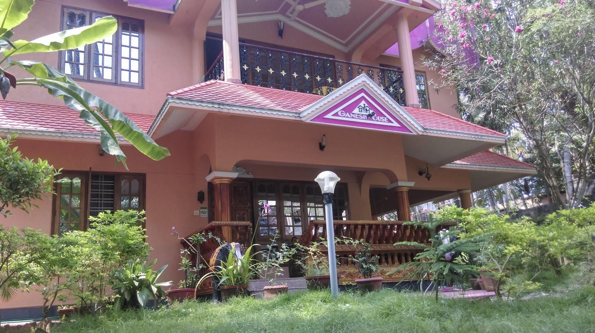Ganesh House Homestay Kovalam Zewnętrze zdjęcie